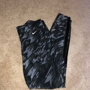 Nike leggings
